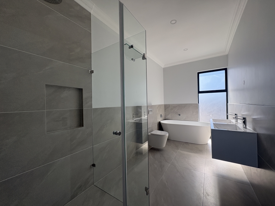4 Bedroom Property for Sale in Sandown Western Cape